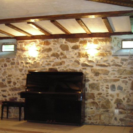 Domaine Véga Panzió Saint-Arroman Kültér fotó